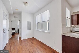 1322 N 15th St in Philadelphia, PA - Building Photo - Building Photo