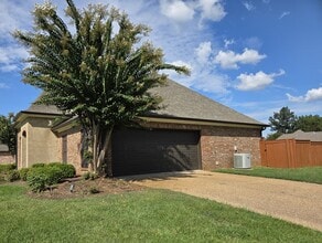 462 Pinebrook Cir in Brandon, MS - Building Photo - Building Photo