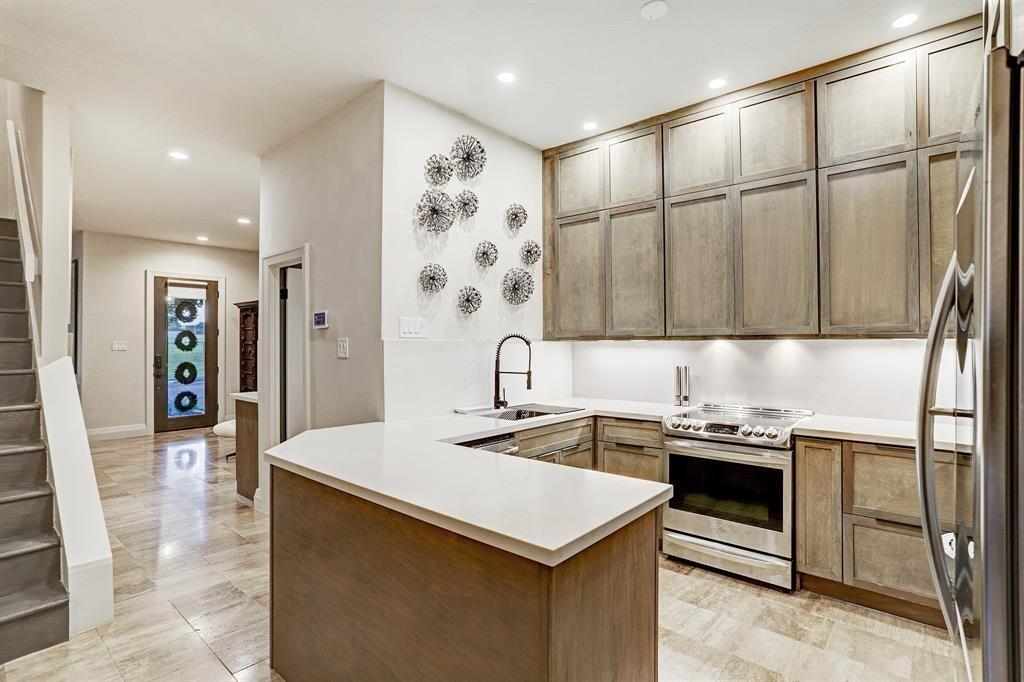 4516 Dickson St in Houston, TX - Building Photo
