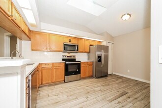 1120 Creeks Ridge Rd in Jacksonville, FL - Building Photo - Building Photo