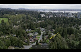 430 Newlands Rd in West Vancouver, BC - Building Photo - Building Photo