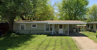 628 E 52nd Pl N in Tulsa, OK - Building Photo