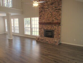 3311 Golden Willow Dr in Houston, TX - Building Photo - Building Photo
