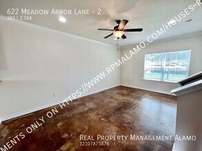 622 Meadow Arbor Ln-Unit -2 in Universal City, TX - Building Photo - Building Photo