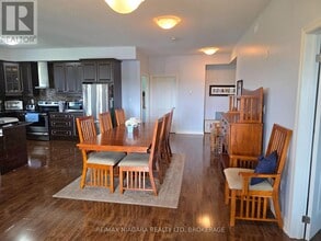 8111-8111 Forest Glen Dr in Niagara Falls, ON - Building Photo - Building Photo