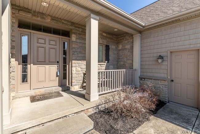 9 Hidden Creek Ct in Buffalo, NY - Building Photo - Building Photo