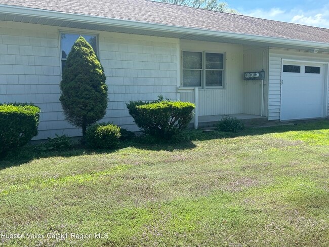 property at 5 Parkview Ct