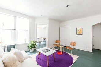 Holbrook Apartments in Detroit, MI - Foto de edificio - Building Photo