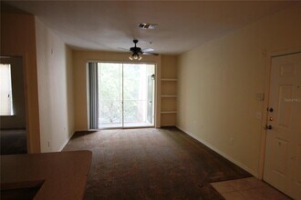 5709 Legacy Crescent Pl in Riverview, FL - Building Photo - Building Photo