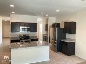10515 E Lupine Ln in Florence, AZ - Building Photo - Building Photo