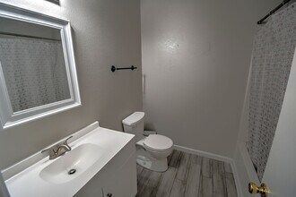 11605 Signing Arrow Rd in Albuquerque, NM - Building Photo - Building Photo