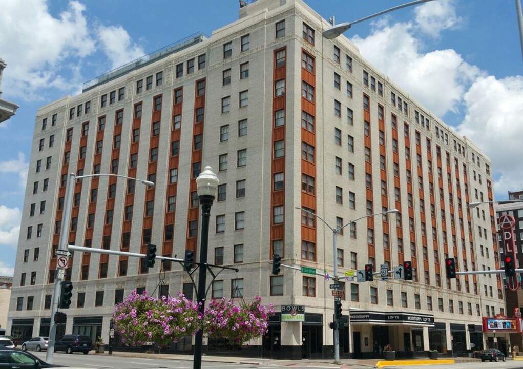 Mississippi Lofts in Davenport, IA - Foto de edificio