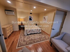 2811 Bardy Rd in Santa Rosa, CA - Building Photo - Building Photo