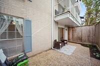 2601 Bellefontaine photo'