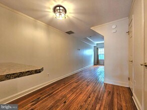 513 N Patrick St in Alexandria, VA - Building Photo - Building Photo