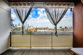 2412 Canal St in Houston, TX - Building Photo - Building Photo