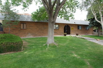 Grandview Apartments in Albuquerque, NM - Foto de edificio - Building Photo