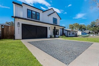 3111 Hedgerow Dr in Dallas, TX - Building Photo - Building Photo