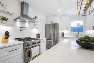 2001 Wychwood Dr in Austin, TX - Building Photo - Building Photo