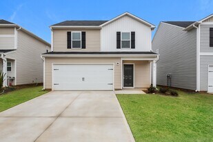 671 Farmstead Trail in Inman, SC - Building Photo