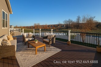 7426 Ridge Creek Trl in Shakopee, MN - Building Photo - Building Photo