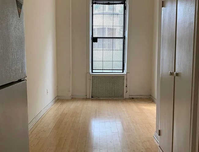 313 S 18th St in Philadelphia, PA - Building Photo - Building Photo