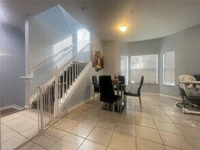 2388 Grand Central Pkwy in Orlando, FL - Building Photo - Building Photo