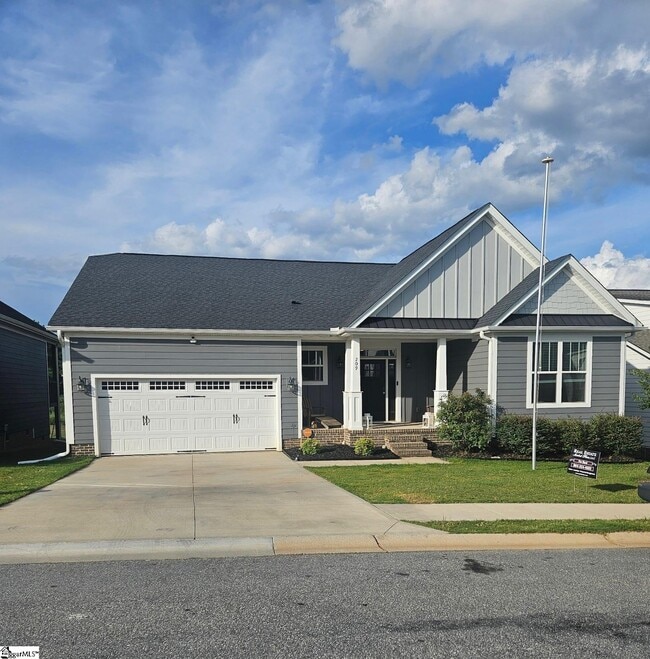 property at 209 Daystrom Dr