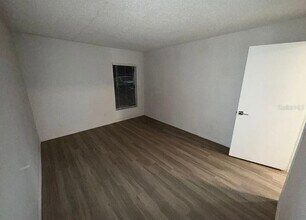 5313 Summerlin Rd in Ft. Myers, FL - Building Photo - Building Photo