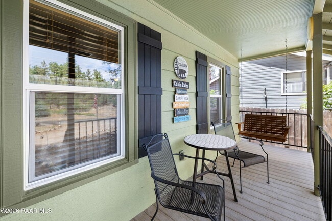 805 Canyon Dr in Prescott, AZ - Foto de edificio - Building Photo