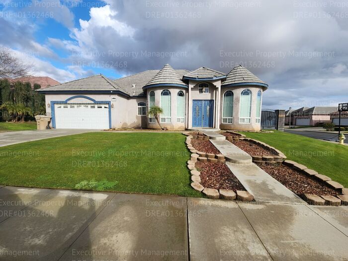 3708 Rock Meadow Ct in Bakersfield, CA - Building Photo