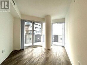 55-7655 Cooper St in Toronto, ON - Building Photo - Building Photo