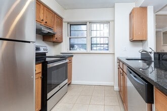16 Cumberland St in Boston, MA - Building Photo - Building Photo