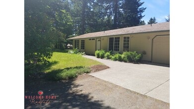 17819 Upland Dr SE in Yelm, WA - Building Photo - Building Photo