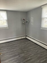7242 Kindler Rd, Unit 1 in Columbia, MD - Foto de edificio - Building Photo