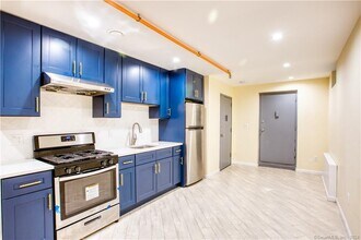 247 Willow St-Unit -bsmt in Waterbury, CT - Building Photo - Building Photo