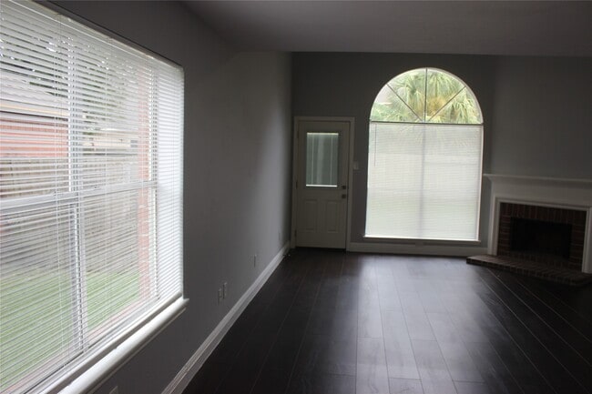 1914 Wildwood Ridge Dr