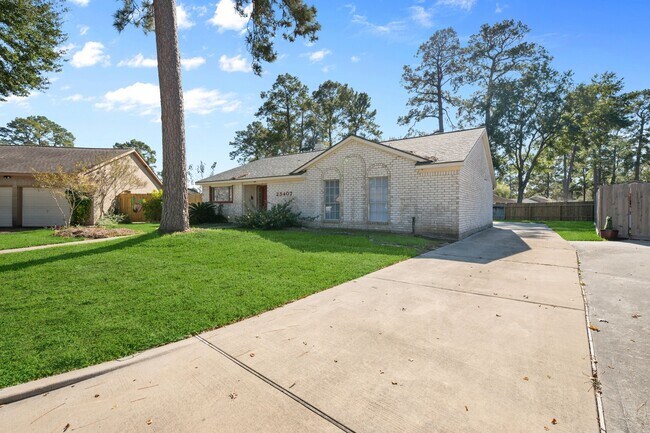 property at 25407 Lancewood Dr