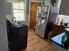 137 Columbia St, Unit 3R in Cambridge, MA - Building Photo - Building Photo