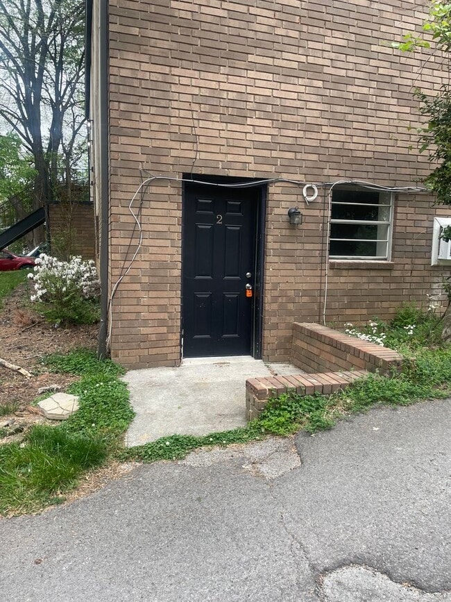 5816 Sanford Rd in Knoxville, TN - Building Photo - Building Photo