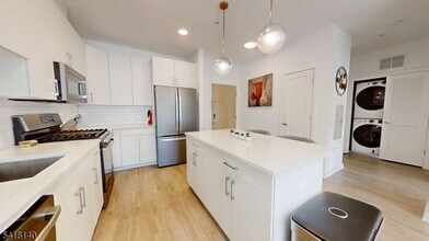 1181 Morris Ave, Unit 208 in Union, NJ - Building Photo - Building Photo