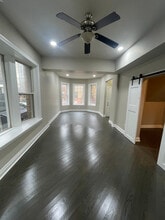 2826 W Lyndale St in Chicago, IL - Building Photo - Building Photo