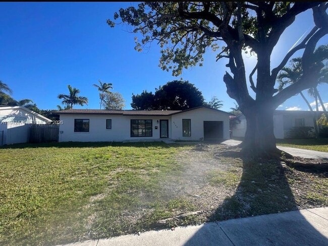 9124 SW 180th St in Palmetto Bay, FL - Building Photo - Building Photo