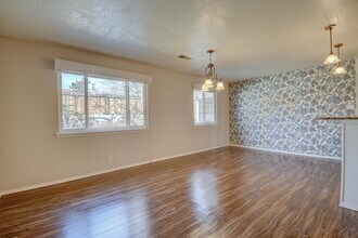 5316 Van Christopher Dr NE in Albuquerque, NM - Building Photo - Building Photo