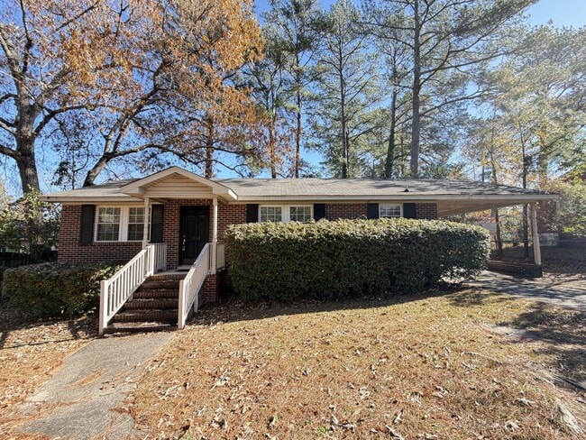 property at 1542 S Beltline Blvd