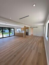 1210 NE 131st St in North Miami, FL - Building Photo - Building Photo
