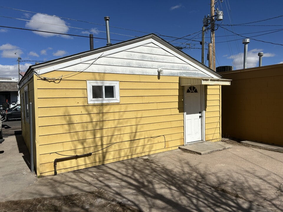 2536 E 13th St in Cheyenne, WY - Building Photo