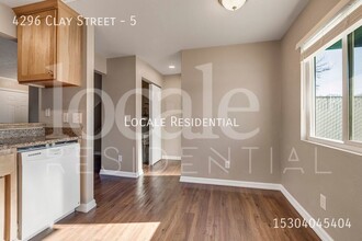 4296 Clay St in Redding, CA - Foto de edificio - Building Photo
