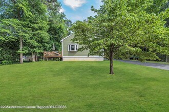 37 Freehold Rd in Jackson Township, NJ - Building Photo - Building Photo