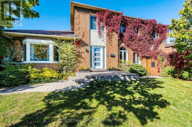 5571 Spangler Dr in Mississauga, ON - Building Photo - Building Photo